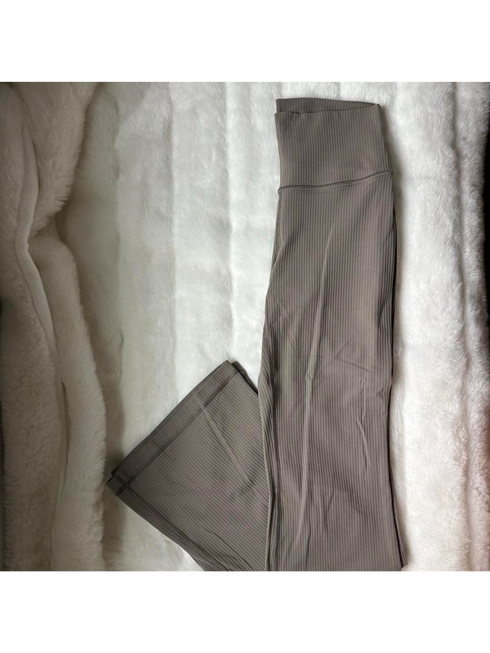 aritzia tna ribbed flare leggings